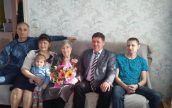 В Прокопьевске участница Великой Отечественной войны отметила 95-летний юбилей