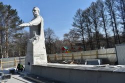 Реконструкция памятника «Мужеству посвящается» в Киселевске будет закончена к 5 мая