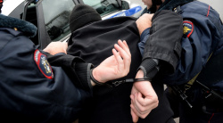 В Новокузнецке полицейские задержали преступника, сбежавшего из здания суда