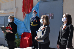 В Киселевске состоялось торжественное открытие мемориальной доски учителям, воевавшим в ВОВ (фото)