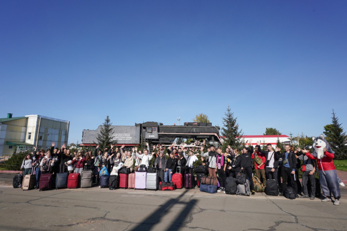 Школьники из Донбасса стали участниками «Университетской смены» в Кузбассе