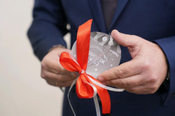 Илья Середюк дал старт акции «Елка желаний» в Кузбассе