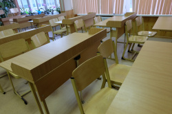 Случаи заражения коронавирусом выявили с начала учебного года в 25 школах Кузбасса