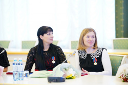 В КуZбассе наградили многодетных женщин с активной жизненной позицией