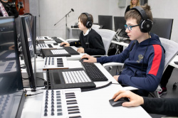 В кузбасской Школе креативных индустрий подростков обучают цифровым технологиям