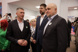 Сергей Цивилев поддержал инициативу по строительству ледового дворца в Киселевске