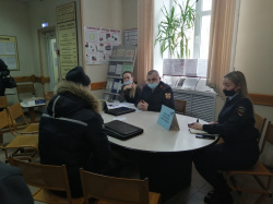 В Центре занятости населения Киселевска прошла ярмарка вакансий, приуроченная ко Дню защитника отечества