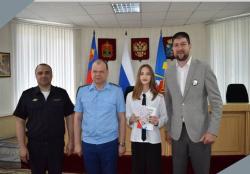 В День защиты детей глава Киселевска провёл Торжественный прием посвященный вручению паспортов  юным киселевчанам (ФОТО)