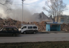 В Киселёвске сносят недавно горевший дом по ул. Гагарина (ФОТО)