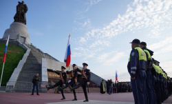 Сводный отряд сотрудников кузбасской полиции отправился в служебную командировку в Херсонскую область