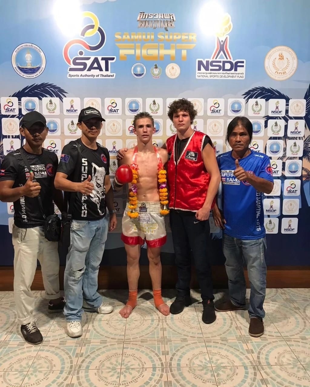 Киселевчанин Леонид Костин стал победителем Профессиональных боев по тайскому боксу