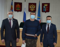 В администрации Киселевска отмечены представители ЖКХ сферы, участвовавшие в устранении аварии на теплотрассе