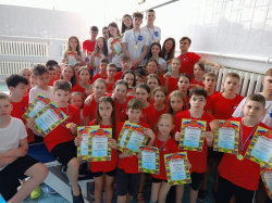 Киселевские спортсмены приняли участие в Первенстве по плаванию в ластах 
