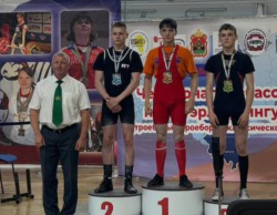Киселевские спортсмены по пауэролифтингу достойно выступили на Чемпионате Кузбасса по данному виду спорта