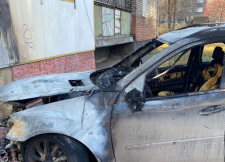 В районе 12 Шахты под утро  25 октября сгорел автомобиль марки Мерседес 