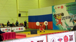 Спортсмены из Киселёвска стали победителями и призерами соревнований по тяжелой атлетике