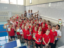 Восемьдесят спортсменов приняли участие в Первенстве спортивной школы по плаванию 