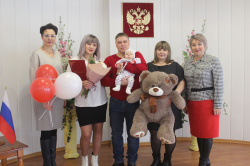 24 января в ОЗАГС Киселевска состоялась торжественная церемония, посвященная рождению 600-го ребенка 