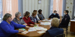 В Киселевске полицейские организовали для соцработников обучающий семинар по профилактике мошенничеств 
