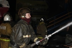 Спасатели МЧС России ликвидировали пожар в частном жилом доме Прокопьевска
