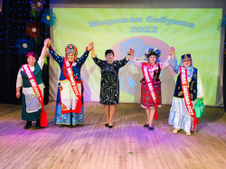 В КДЦ Киселевска состоялся многонациональный конкурс «Мировая бабушка – 2022» (ФОТО)