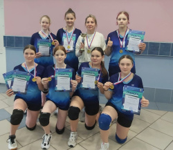 Киселевские волейболистки завоевали первое место в турнире "Кубок весны" 
