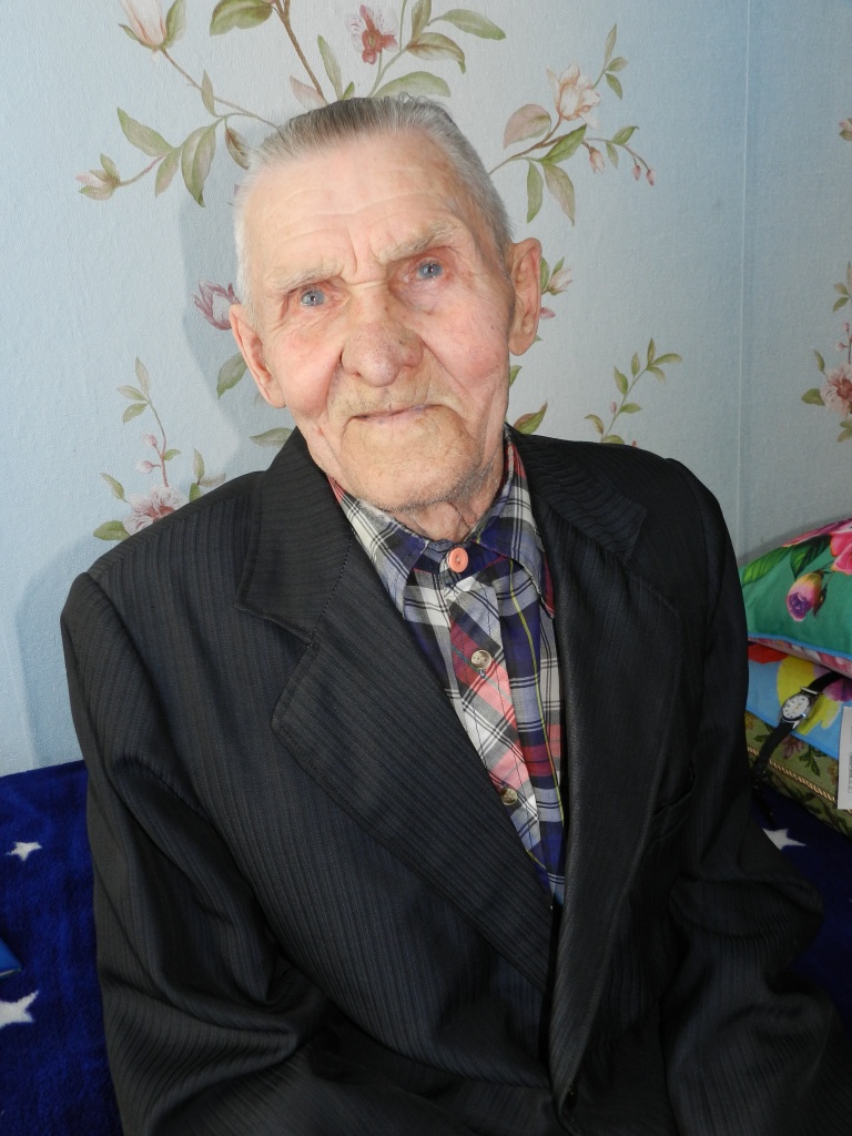 90-летний ПЕТР Иванович КОСТИН.JPG