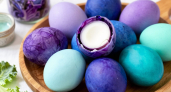 Берем краснокочанную капусту и уксус — к Пасхе получаем «галактические» яйца: не крашенки, а драгоценность