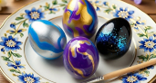 Как покрасить яйца, чтобы все спросили «как ты это сделала»: нужны только тонкая кисть и лак для ногтей – четыре шага к "Космическим яйцам"