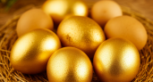 Ярче, чем от луковой шелухи: этот овощ окрасит яйца в цвет золота — крашенки приведут в восторг всех гостей