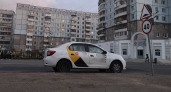 В Кемеровской области приставы и автоинспекторы поймали должницу на такси