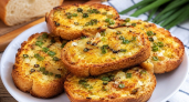 Дома шаром покати — жарю батон с луком и яйцом: бутерброды-пятиминутки — по-простецки и царски вкусно