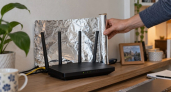 Рулон фольги ставлю за Wi-Fi-роутер — и интернет ловится в разы лучше 