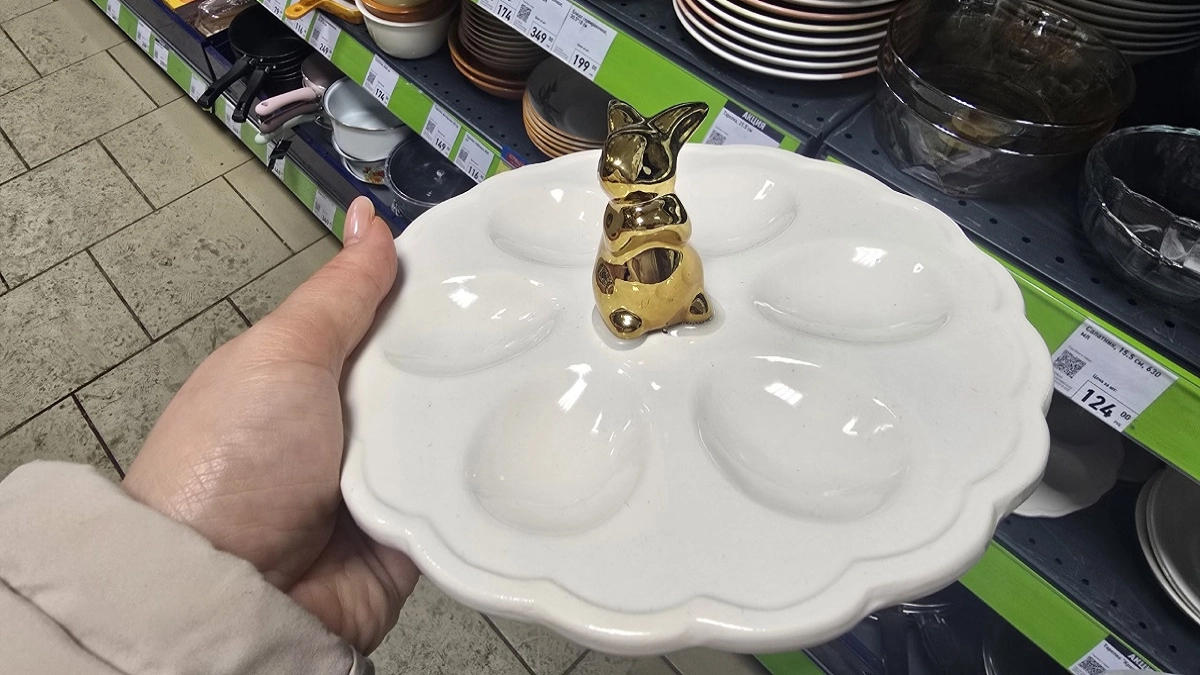 Пасхальный стол за копейки: нашла в Fix Price посуду, которая на вид как дорогой фарфор