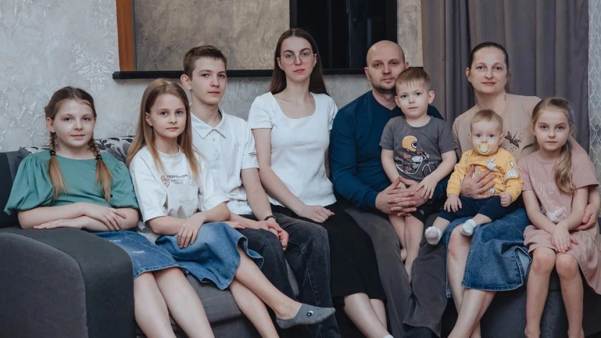 Семья из Кемеровской области получила орден «Родительская слава» от Президента