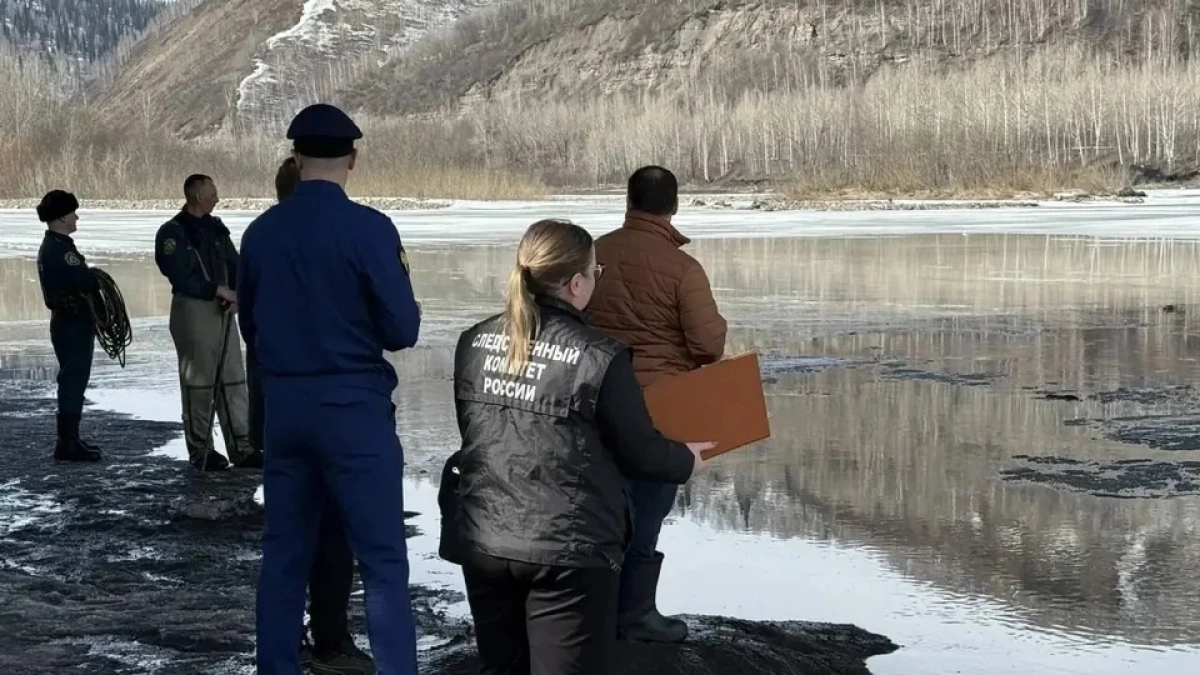 В Кемеровской области 9-летняя школьница провалилась под лед реки и не смогла выбраться