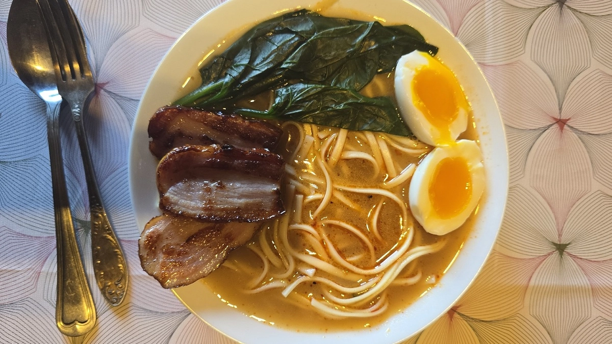 Ходить в ресторан необязательно: как приготовить рамен в домашних условиях - пошаговая инструкция