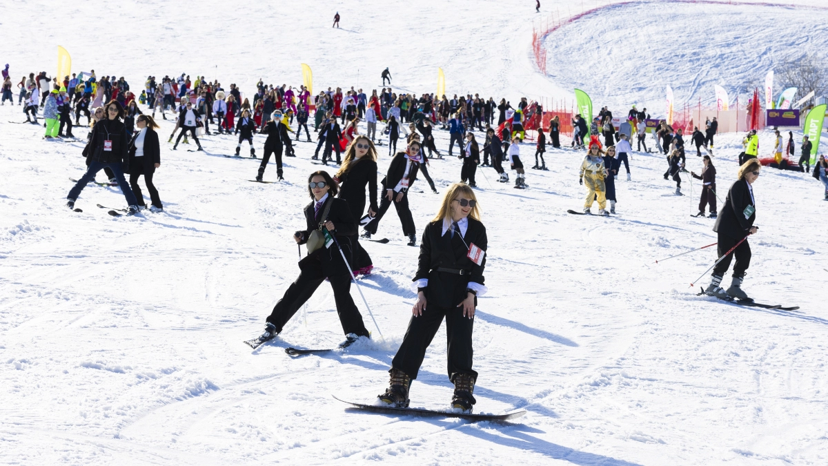 В Кузбассе на «ГрелкаФесте» сыграли семь свадеб и установили рекорд России