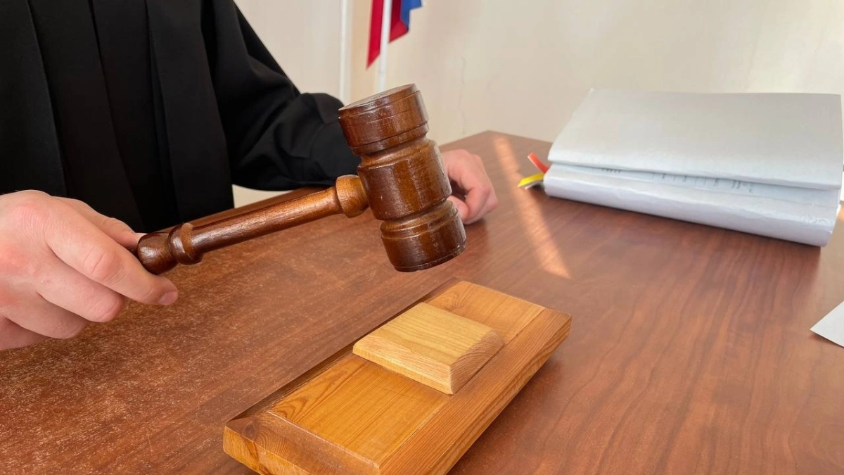 Житель Кузбасса получил почти 4 года колонии из-за плиток шоколада