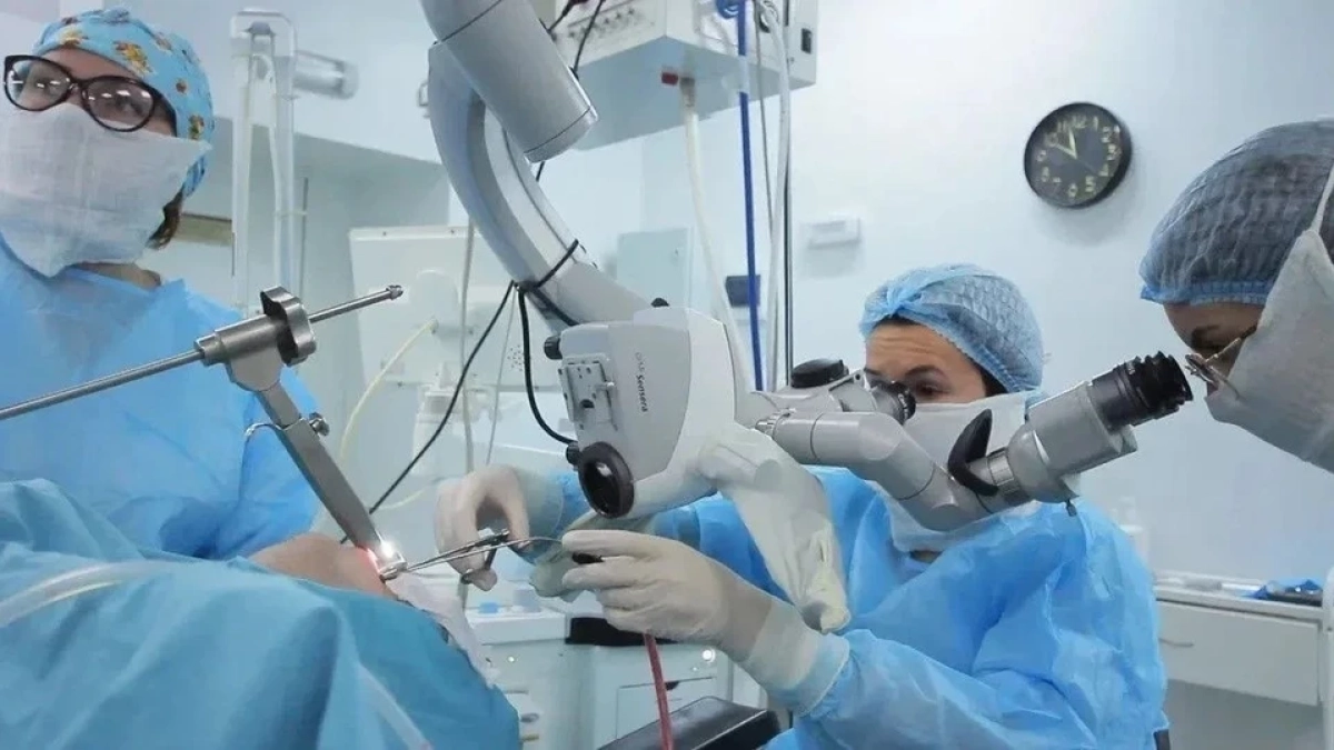 Врачи Кемеровской области вернули голос полностью обездвиженному мужчине