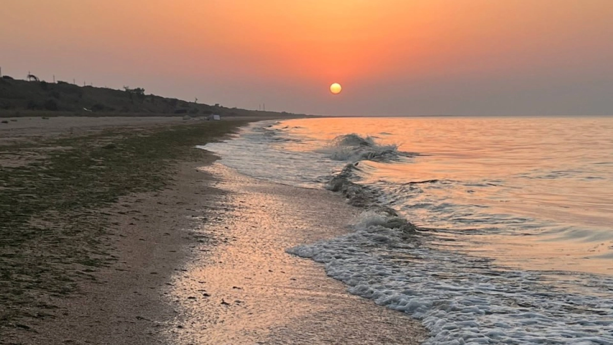 10 курортов с морем, куда рванули все пенсионеры после зимней спячки - не только на дачу: бюджетно и тепло