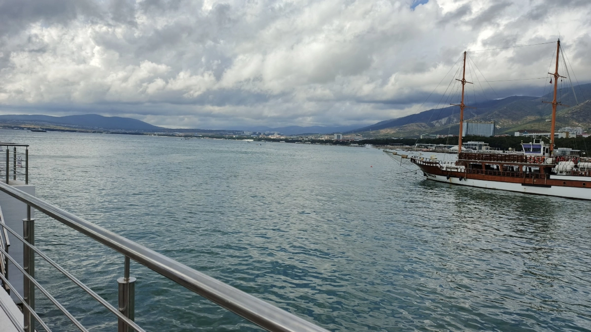 Забытые черноморские пляжи: в мае едем за 70 тысяч на двоих — отпуск за копейки