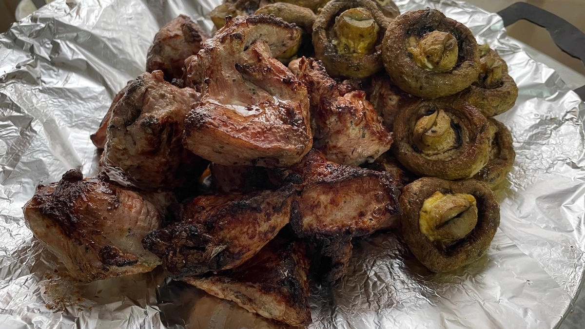 Сочное мясо без маринада и заморочек. Готовлю этим методом — и даже резиновая говядина тает во рту