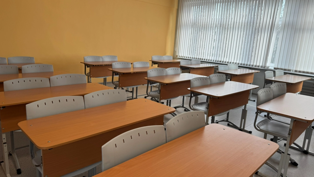 В Кемеровской области учитель математики выгнал ребенка из класса и нанёс ему удары