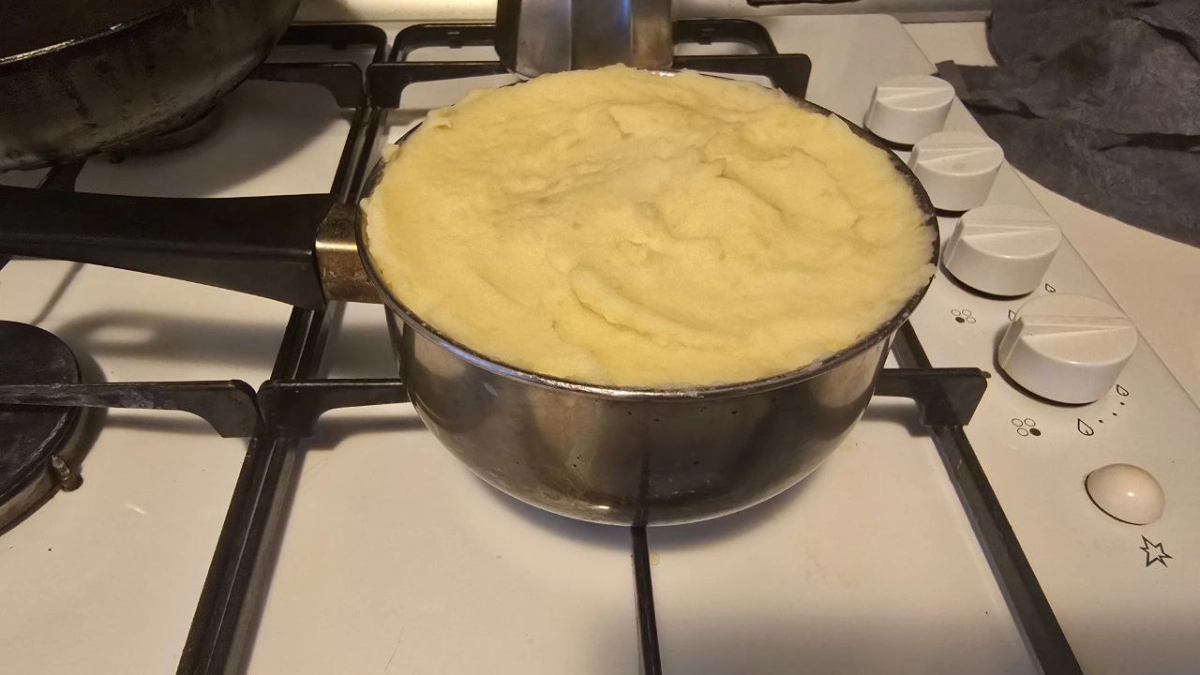 Никаких молока и масла: в картофельное пюре кладу совсем другое - бабуля из деревни шепнула рецепт