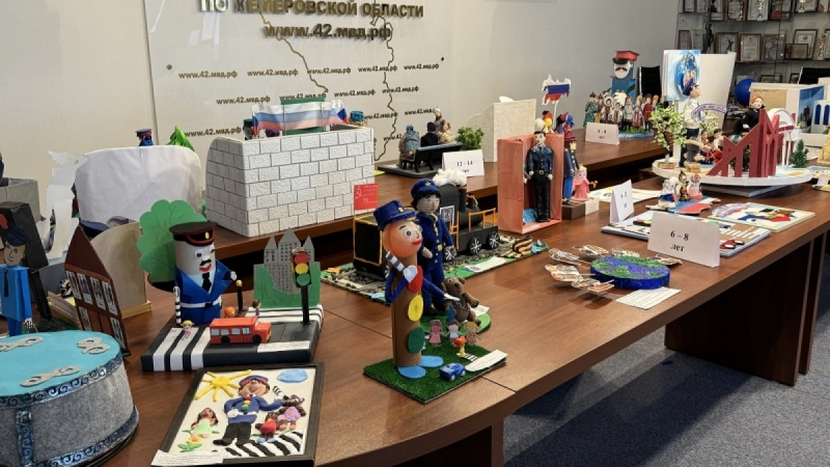 Юная жительница Киселевска покорила жюри конкурса «Полицейский Дядя Степа»