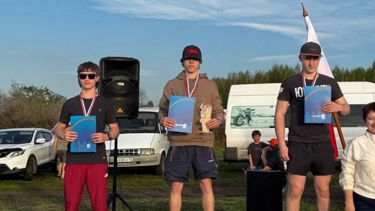 Три гонщика из Киселевска взяли награды на чемпионате Кузбасса по мотокроссу