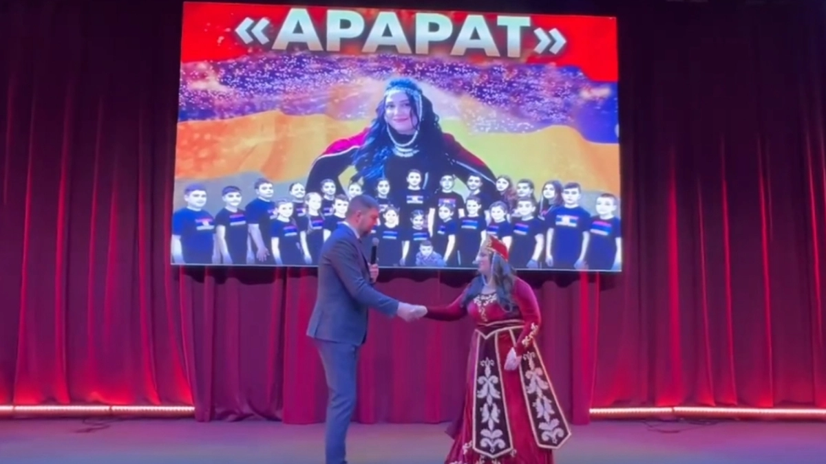 В Киселевске армянский коллектив “Арарат” выступил с красочным концертом в честь своего пятилетия
