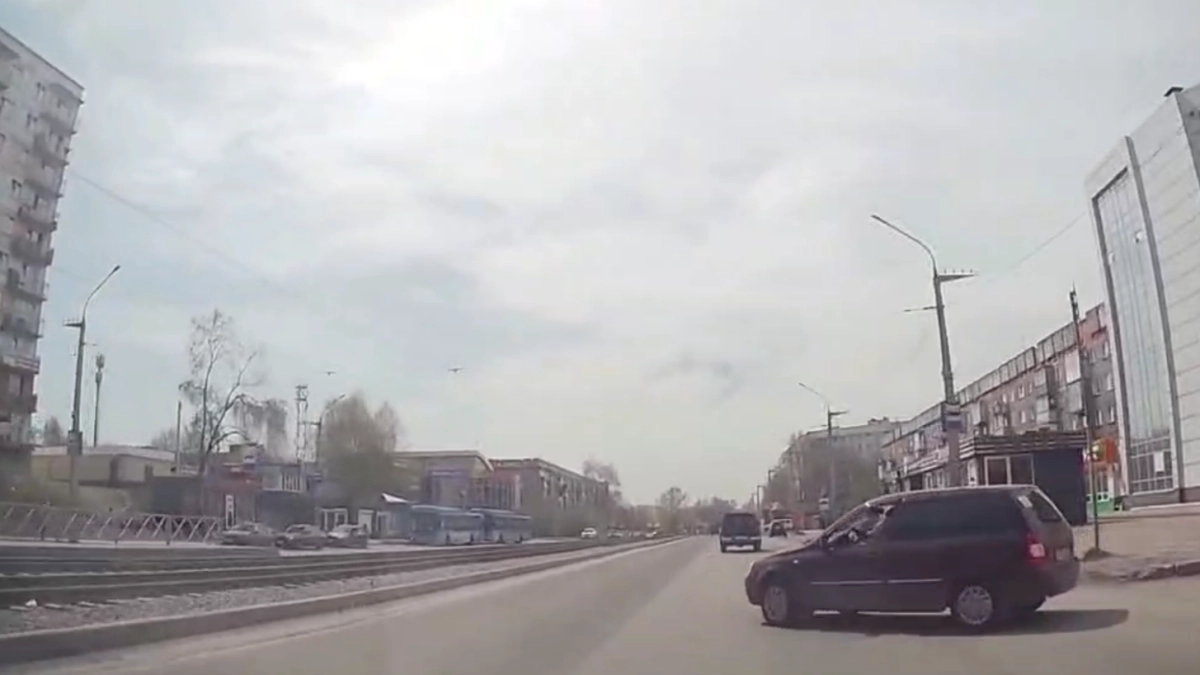 В Кемеровской области лихач на «Ладе» получил штраф после жалобы «Мобильного патруля»