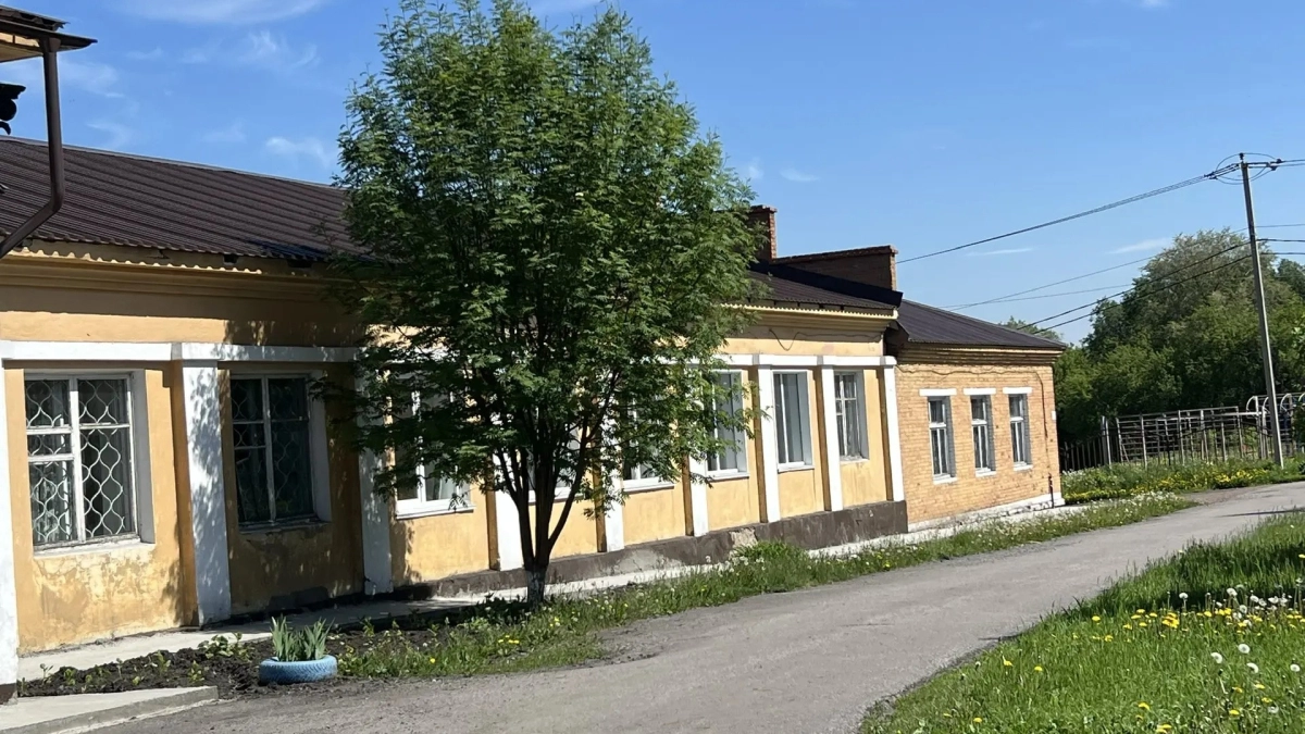 В Киселевском городском округе проверили ход ремонта ДК “Шахтера” и школы № 35